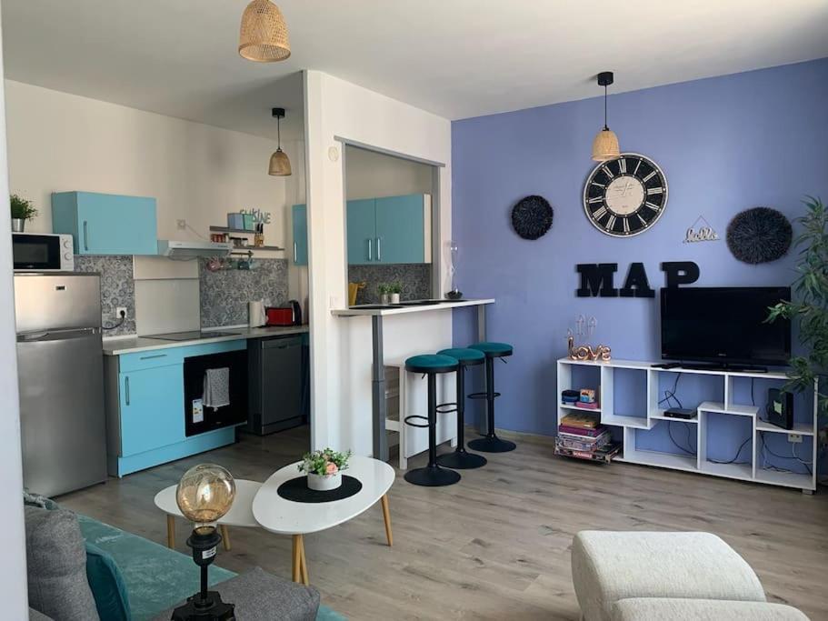 38 Maison Entiere,Place De Parking Et Garage Pour Moto Velo A La Demande Dunkirk Exterior photo